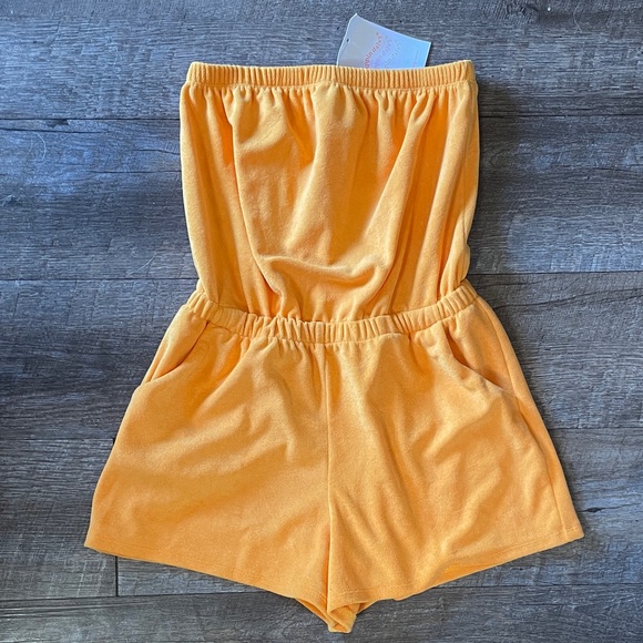 NWT Dippin Daisys Terry Cloth Strapless Romper With Pockets - Picture 1 of 3